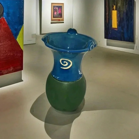 Vintage Jack o' Patsy Pottery Vase Made in Ireland - Picture 1 of 6